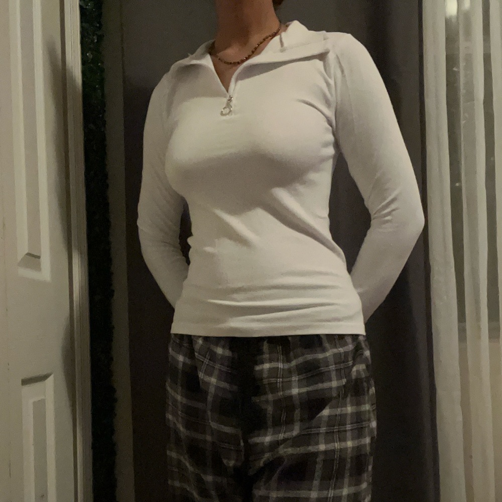 Slim fit zip up top